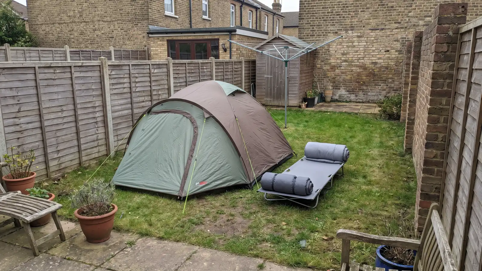 Emergency shelter & tents compared for UK households